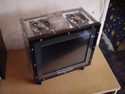 Boitier avec �cran int�gr�