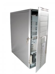 Silverstone TJ06S : quand l'ATX joue au BTX...