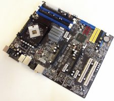 Yonah + Aopen i975Xa-YDG = ...